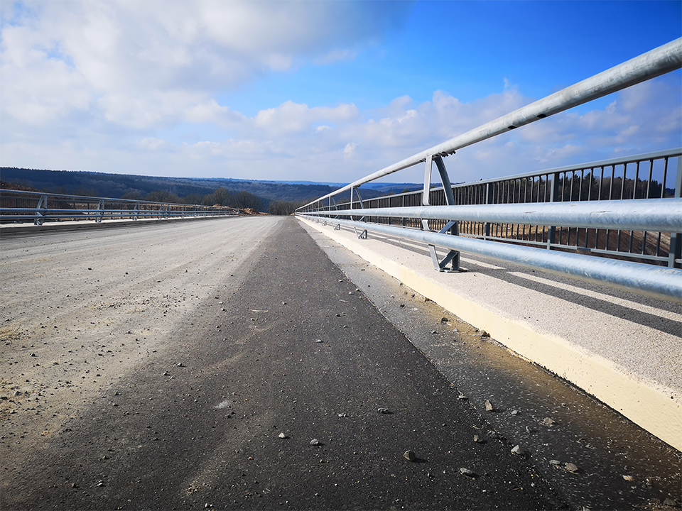 Uitvoeringscertificatie afschermende constructies voor wegen klaar voor lancering